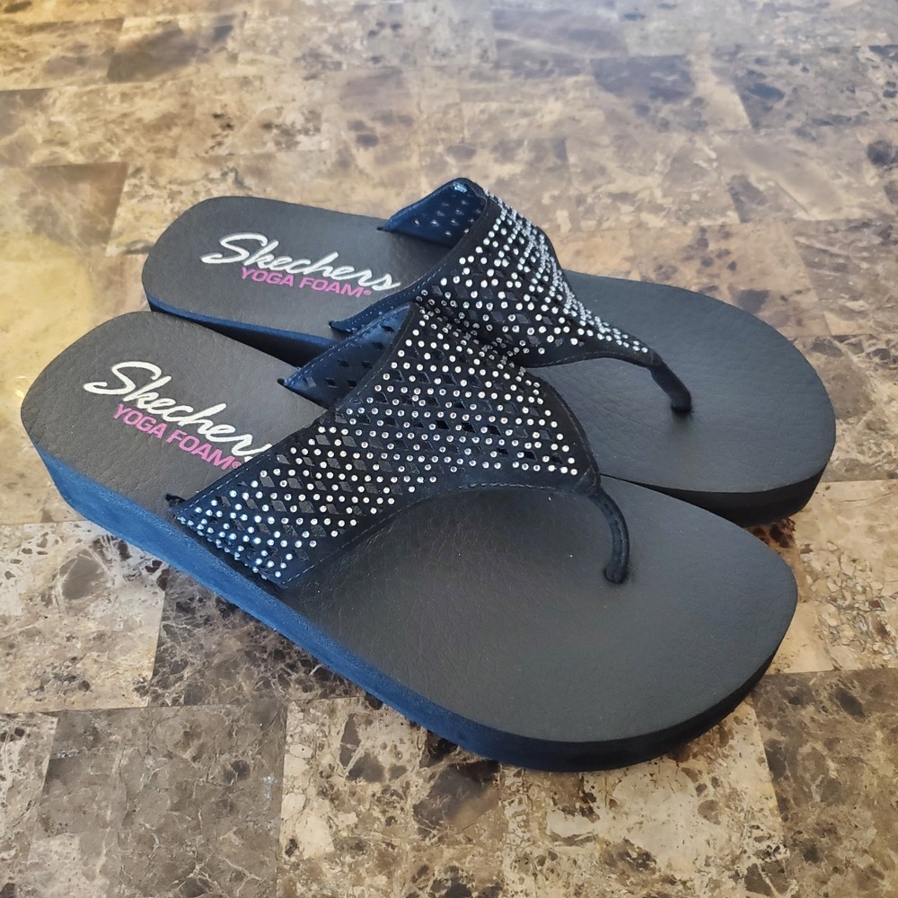 Skechers Yoga Foam Sz 10 Black Rhinestone Platform Thong Flip Flop Sandals‎ Y2K